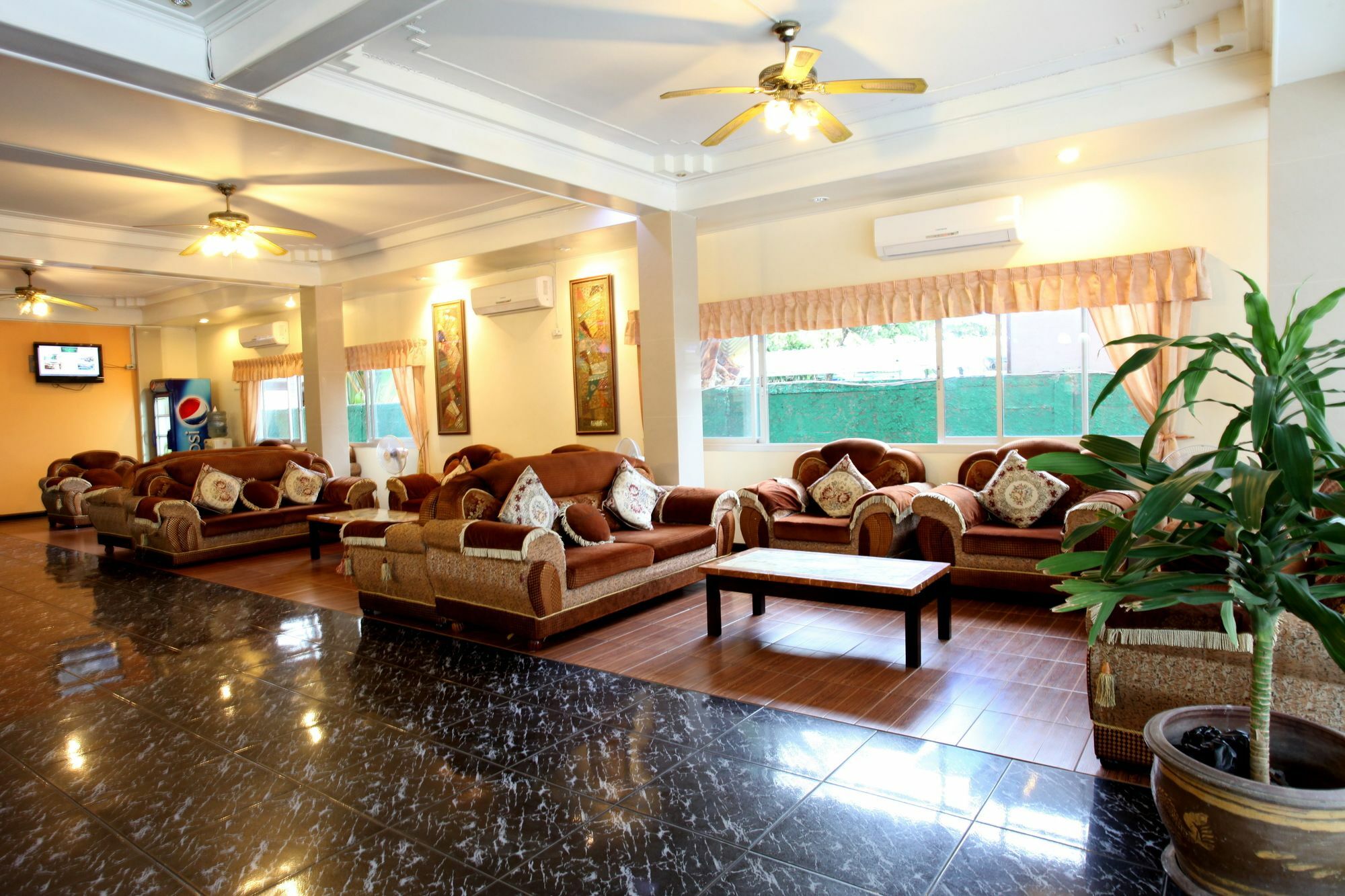 Home Pattaya Hotel Exterior foto